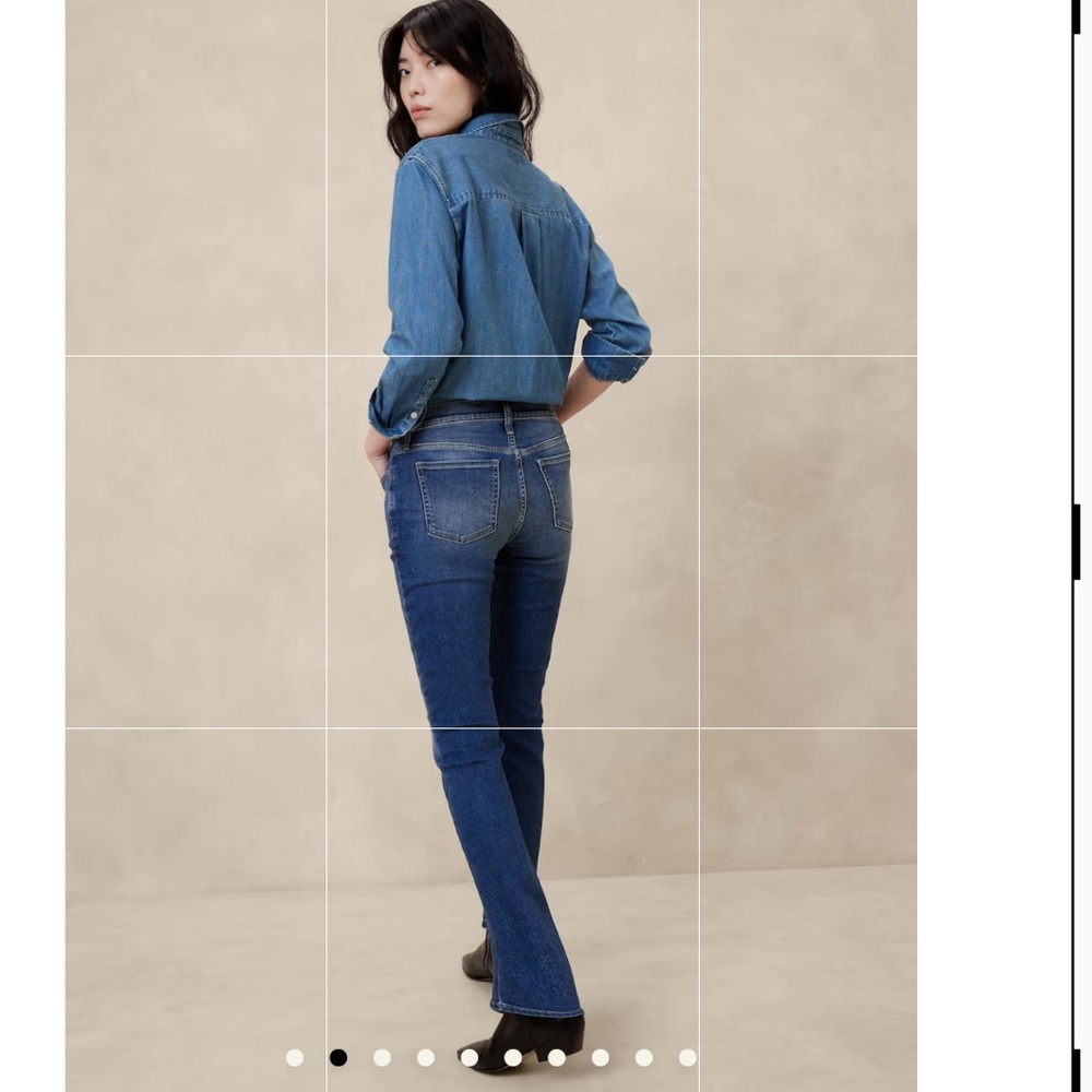 Banana Republic Bootcut Midrise Medium wash Size 24/0 NWT